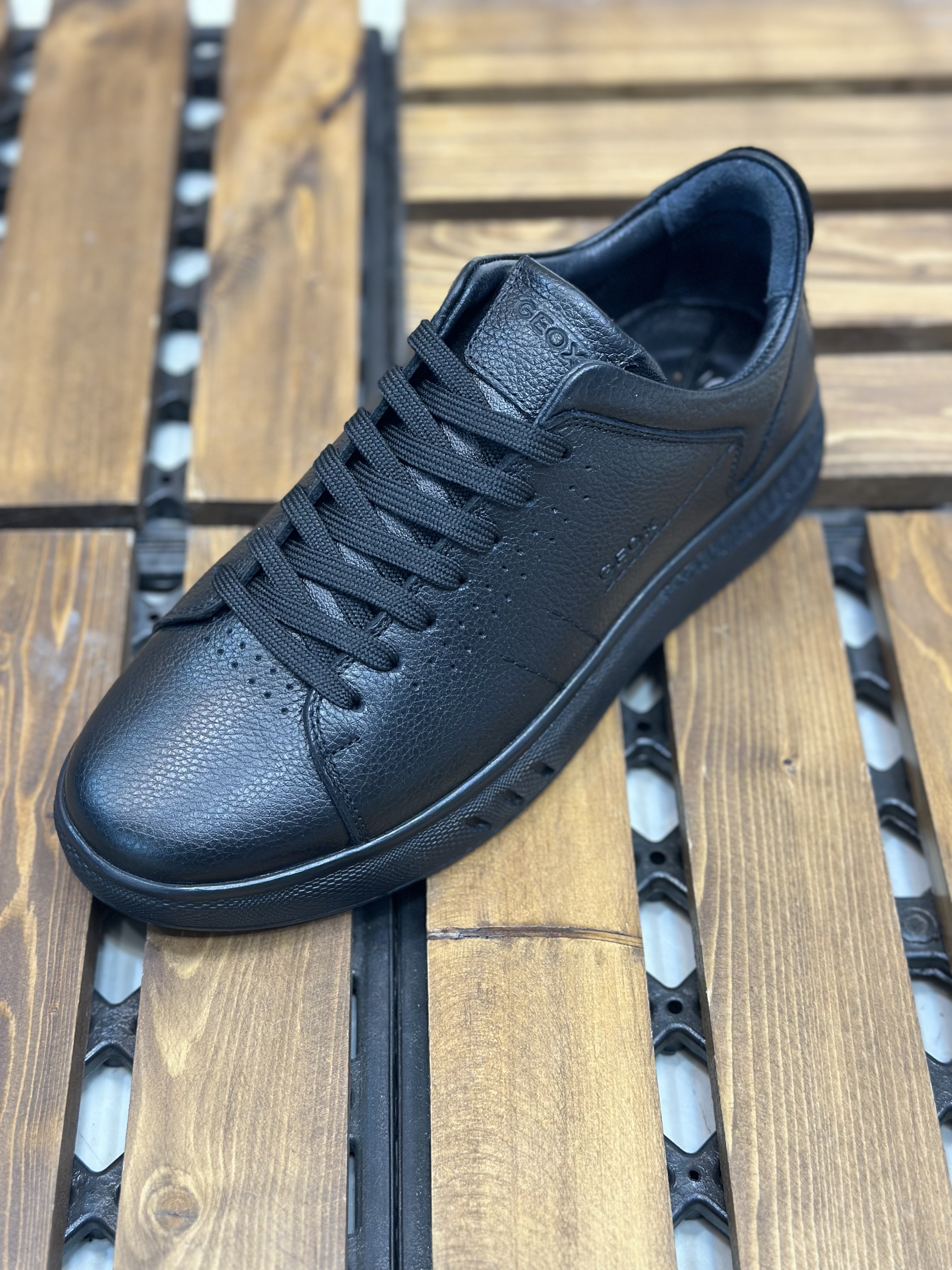 ونس چرم طبیعی مردانه 2025