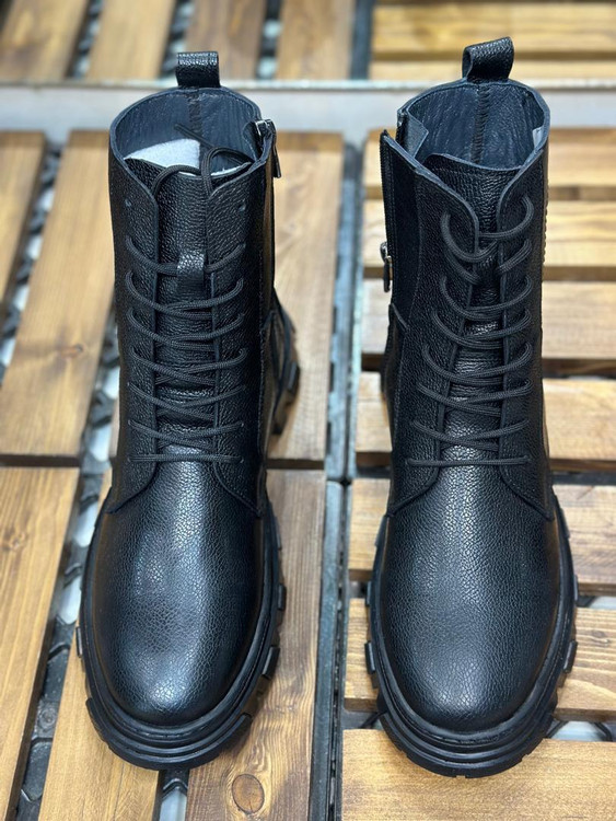 بوت مردانه چرم طبیعی