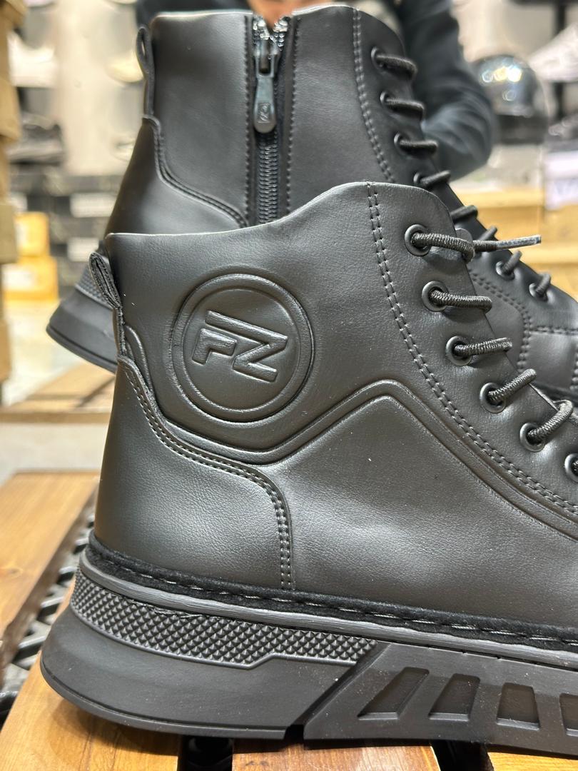 نیم بوت اسپرت 2025