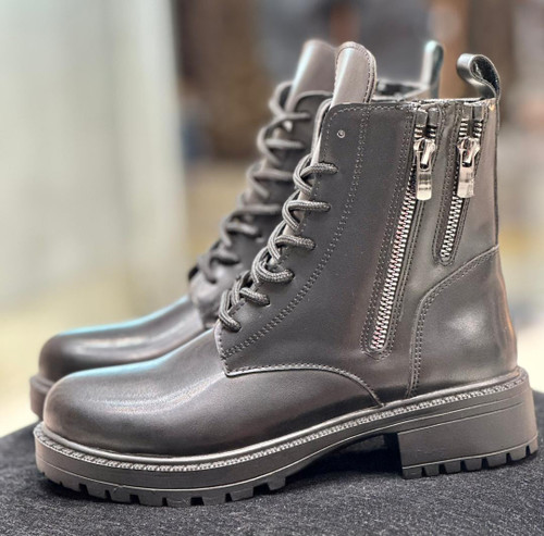 بوت دخترانه