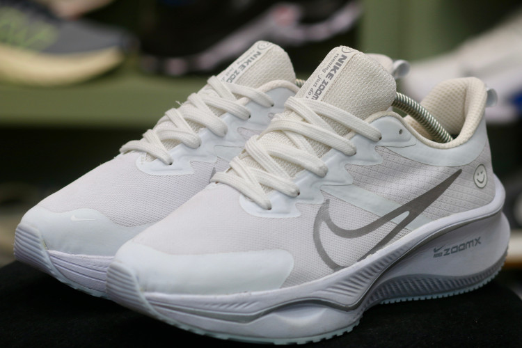 nike zoomx